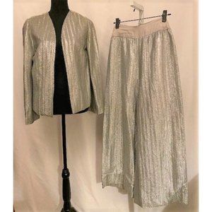 vintage '70s silver knit suit, size 4